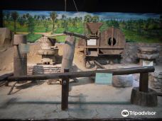 Thaksin Folklore Museum (Khatichon Wittaya)-Koh Yo