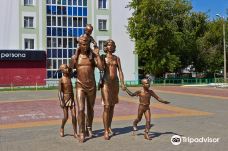 Family Monument-萨兰斯克