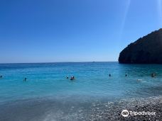 Ilingas Beach-霍拉斯法基翁