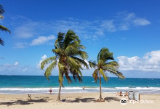 Isla Verde Beach景点图片