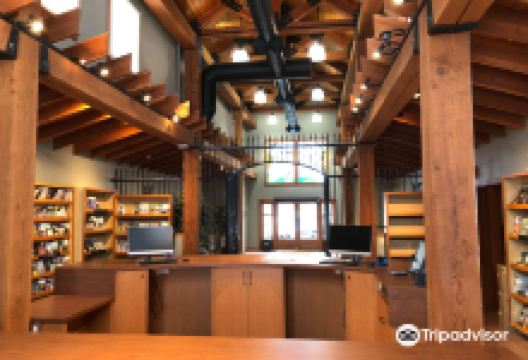 Penticton & Wine Country Visitor Centre景点图片