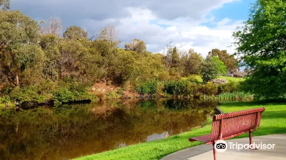 BJ Wallis Gardens