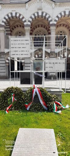 米兰纪念墓园-米兰