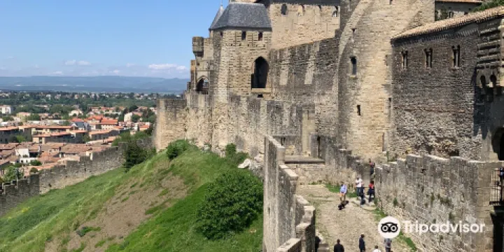 La Cité Médiévale La Cite Medievale