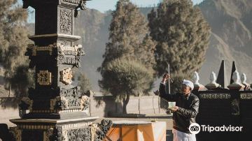 Luhur Poten Temple