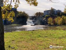 Vergennes Falls Park-弗金斯