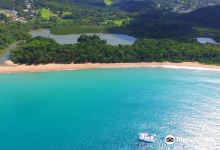 Plage de Grande Anse景点图片