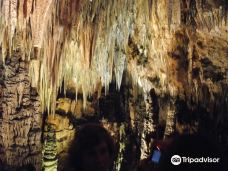Cuevas de Valporquero-Comarca de Villablino