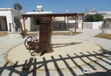 Outdoor Folk Art Museum For Traditional Crafts景点图片