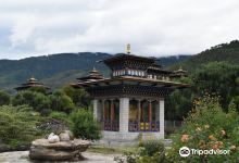 Ludrong Memorial Garden景点图片