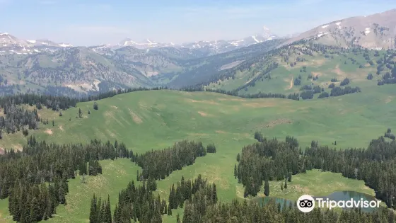 Ski Lake Trail