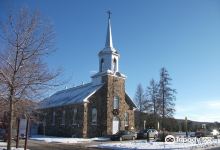 Place de l'Eglise Saint-Edmond-de-Stoneham景点图片