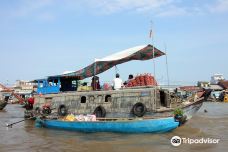 Chau Doc Floating Market-Chau Phu B