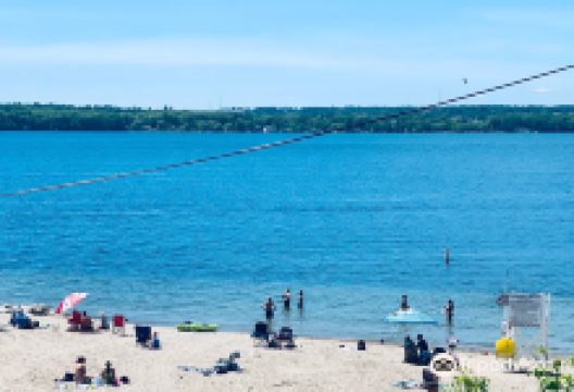 Johnson's Beach景点图片