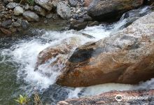 Mwalalo Waterfalls景点图片