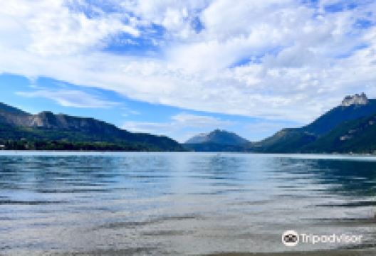 Reserve Naturelle du Bout du Lac景点图片