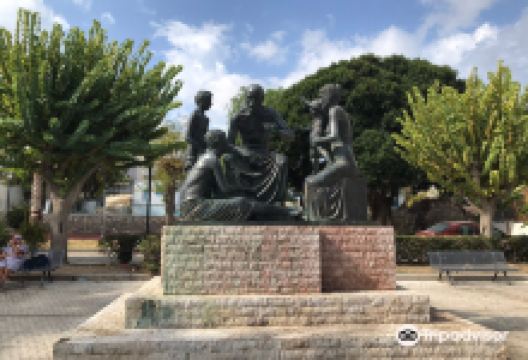 Hippocrates Statue景点图片