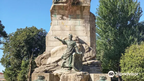 Monumento a los Heroes de Puente Sampayo