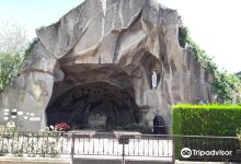 Replique de la Grotte de Lourdes景点图片