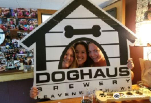 Doghaus Brewery景点图片
