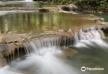 Salodik Waterfall景点图片