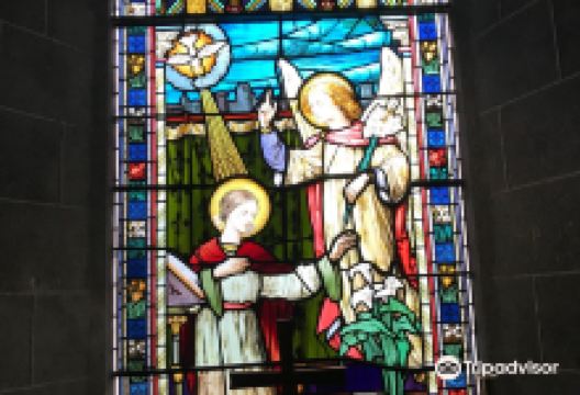 Grouville Parish Church景点图片