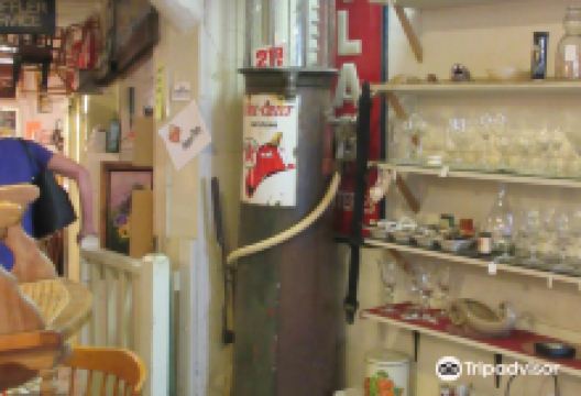 Wheeler Station Antiques购物图片
