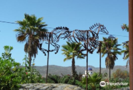 Adobe Guadalupe Vineyards & Inn Aztec Breeding Farm景点图片