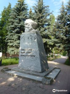 Monument to Karl Marx-阿尔扎马斯