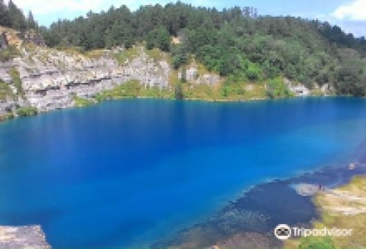 Kandi Lake景点图片