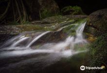 Marmala Waterfalls景点图片