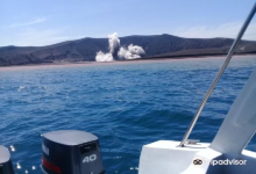 Krakatau Volcano (Krakatoa)景点图片