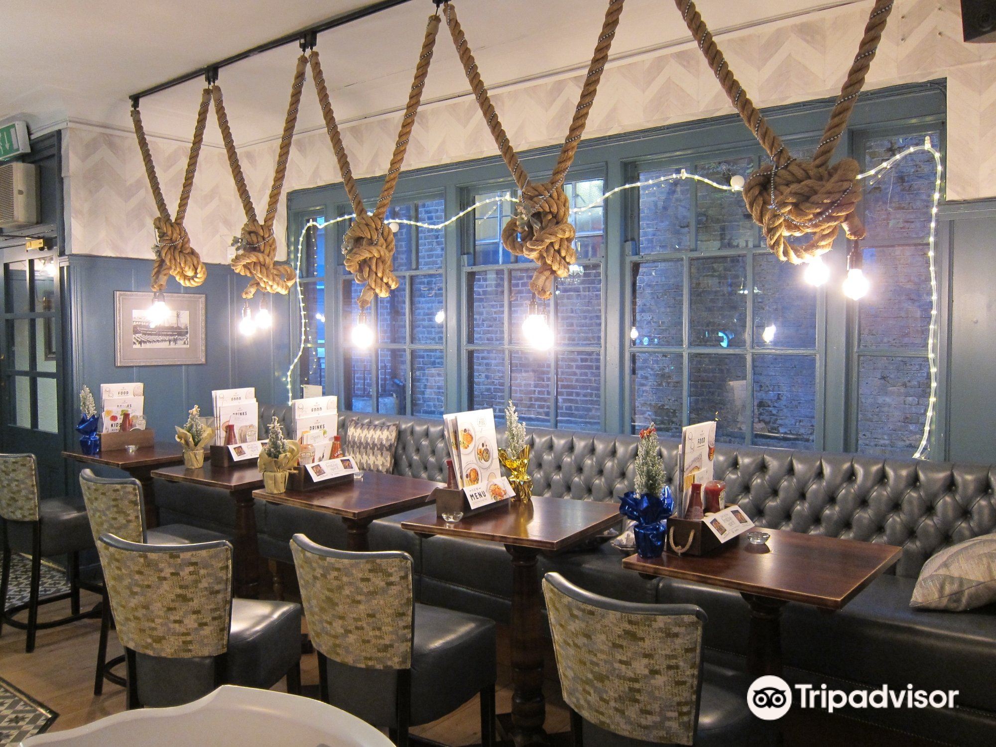 The Yacht餐厅图片