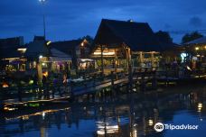 兰帕雅寺水上市场-挽峦