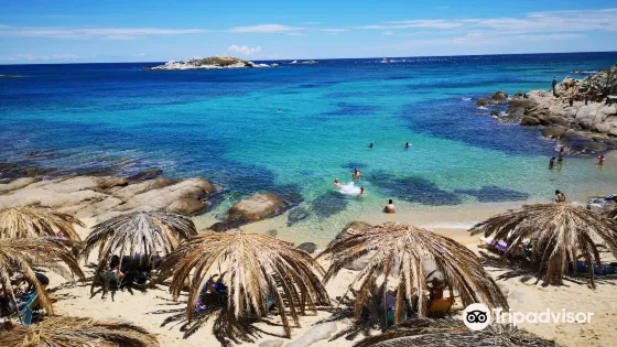 Tigania Beach