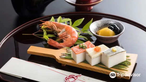 Sushikama Hompo Kawachiya （Kamaboko/Fishcake）