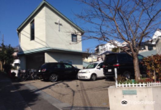 Kikuna Catholic Church景点图片