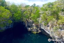 Blue Holes National Park景点图片