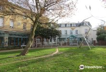 Square Georges Gay景点图片