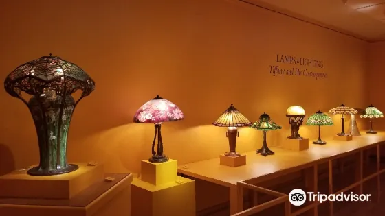 查裏摩斯美國藝術博物館