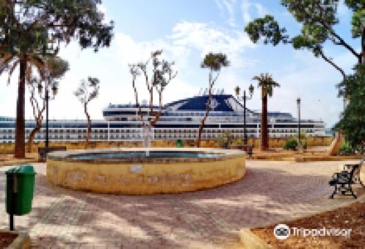 Sir Luigi Preziosi Gardens景点图片