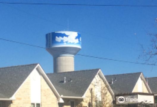 Blue Sky Sculpture景点图片