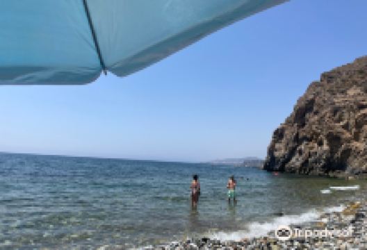 Playa del Molino de Papel景点图片