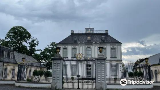 Jagdschloss Falkenlust