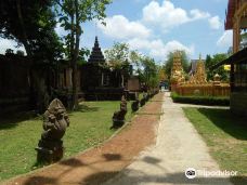 Prasat Hin Wat Sa Khampaeng Yai-Mueang Nuea