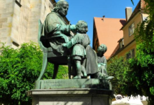 Statue Christoph von Schmid景点图片