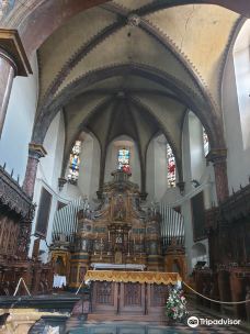 Collegiata dei Santi Pietro e Orso-奥斯塔