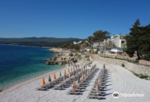 Girandella Beach景点图片