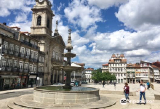 吉马良斯历史中心景点图片