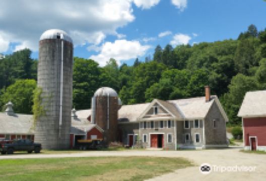 Retreat Farm景点图片